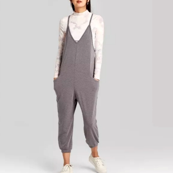 Women's Sleeveless V-Neck Gray Knit Jumpsuit - Picture 2 of 4